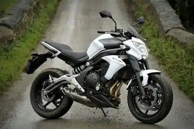 10 Meilleures motos à acheter pour les débutants