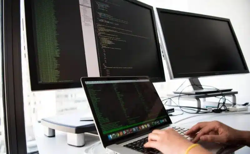 Apprendre les bases de la programmation informatique