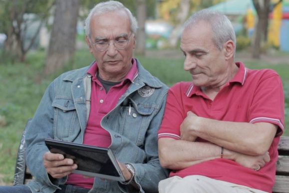 En Bretagne, les seniors passent au digital