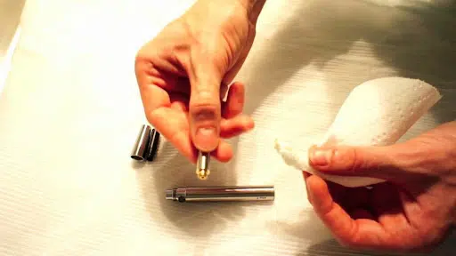 démonter une cigarette électronique